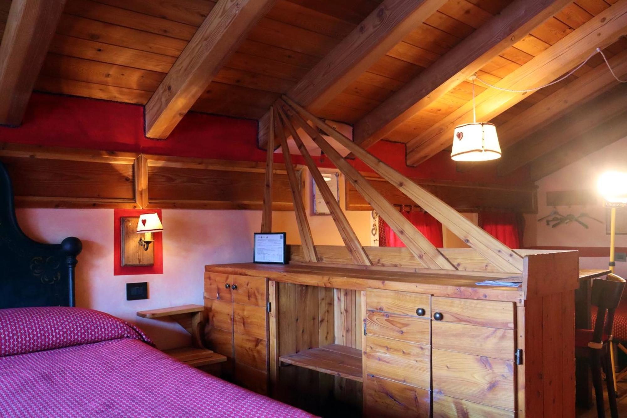 シャルヴェンソド アグリツーリズモ B＆B シェーヴル ア シュヴァル Bed & Breakfast エクステリア 写真