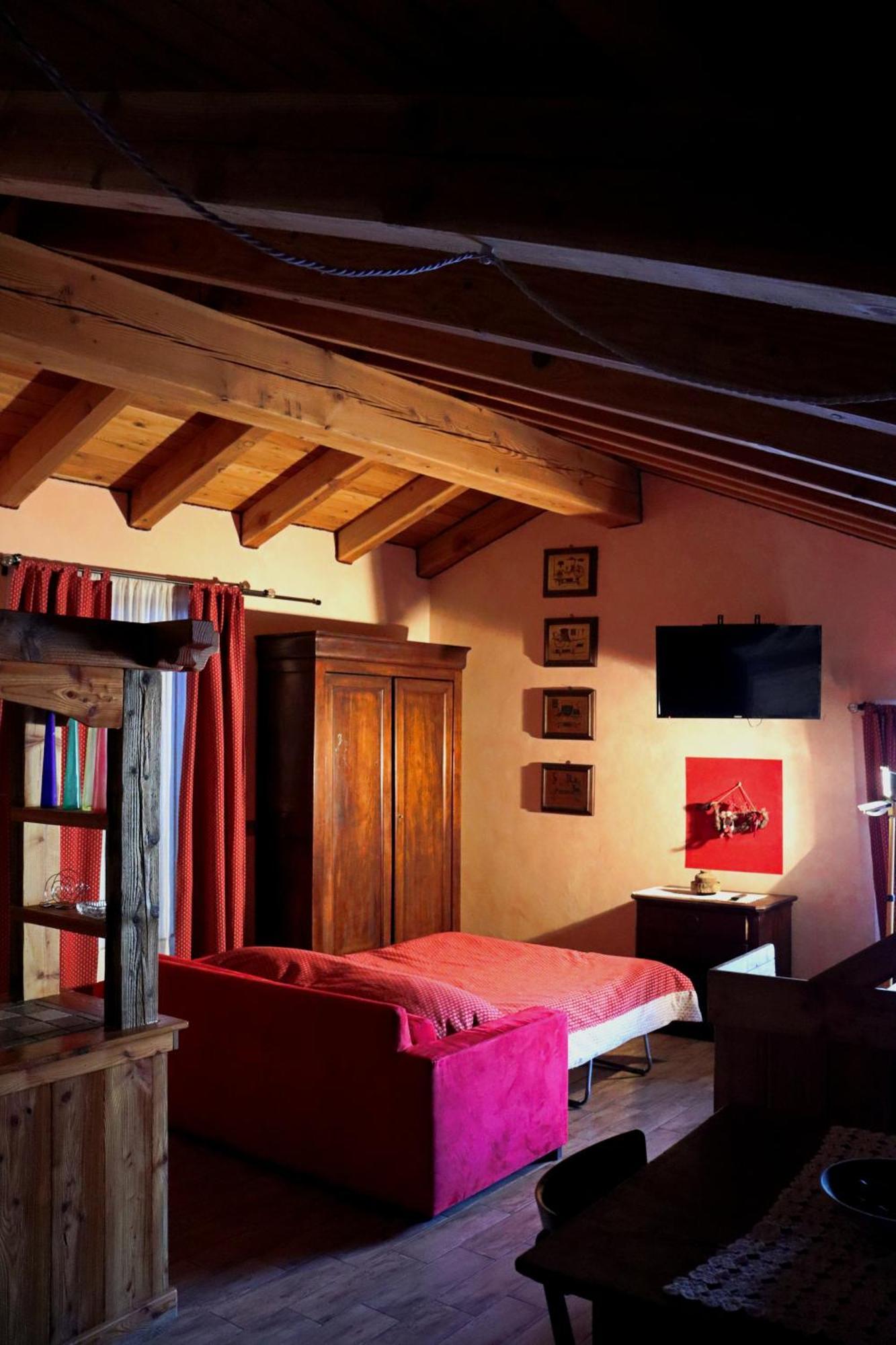 シャルヴェンソド アグリツーリズモ B＆B シェーヴル ア シュヴァル Bed & Breakfast エクステリア 写真
